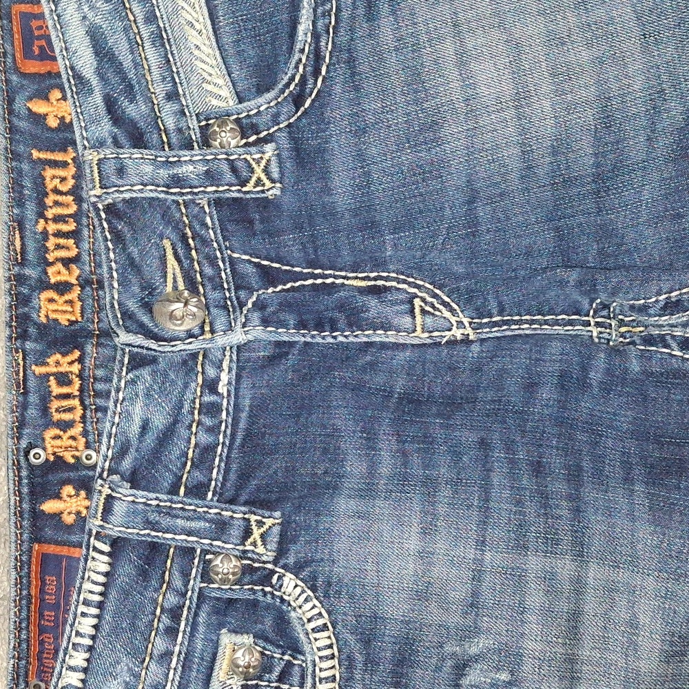 EUC Rock Revival Alanis Boot Cut Jeans - Picture 10 of 13
